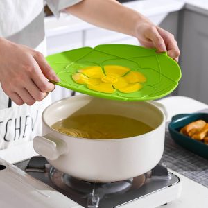 Silicone lid Spill Cover For Pot Pan, Flower Style